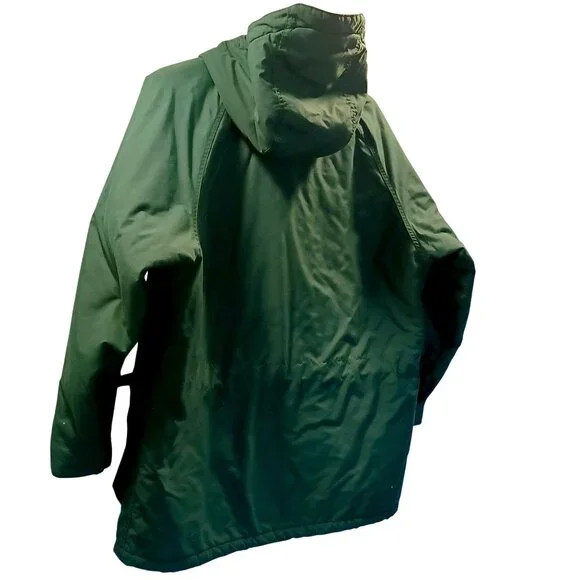 L.L. Bean VTG Green Hooded Parka Zip Snap Pockets Size M Winter Car Coat Mens XL - Picture 2 of 15